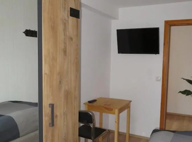 Kleines Gemuetliches Monteurzimmer Kwatera prywatna Drezno