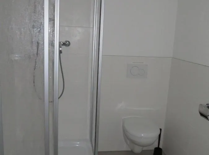 Δωμάτια σε οικογενειακή κατοικία Kleines Gemuetliches Monteurzimmer *